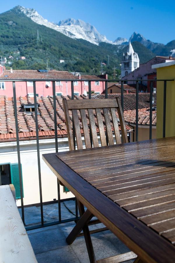 Bed and breakfast Carrara Bella Extérieur photo